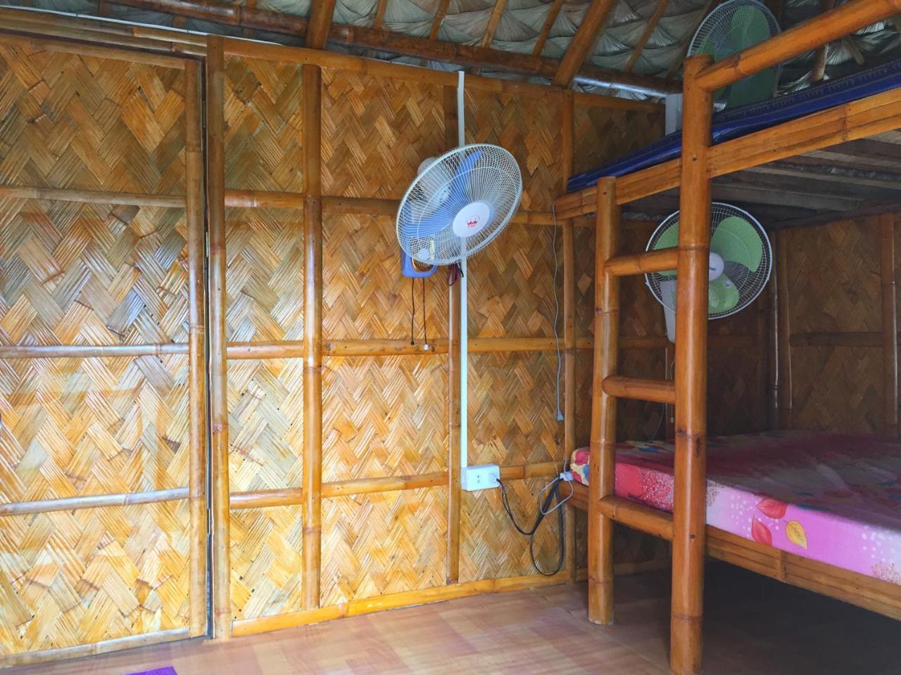 Sealovers' Place Masasa Beach Batangas Exterior foto